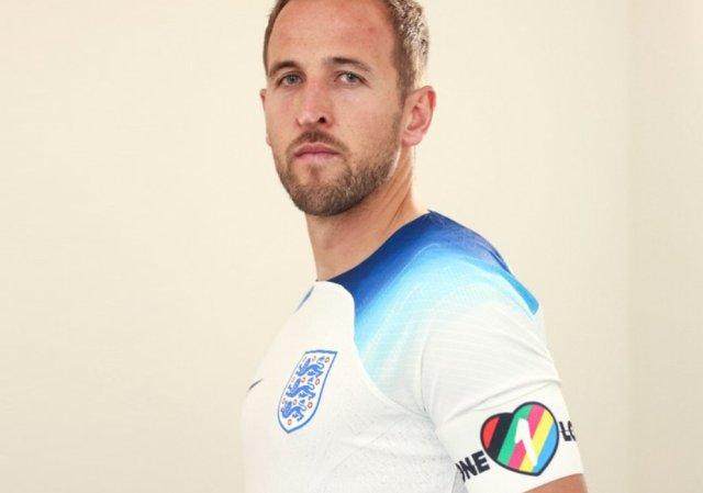 1663771455616077538.jpg onelove.jpg